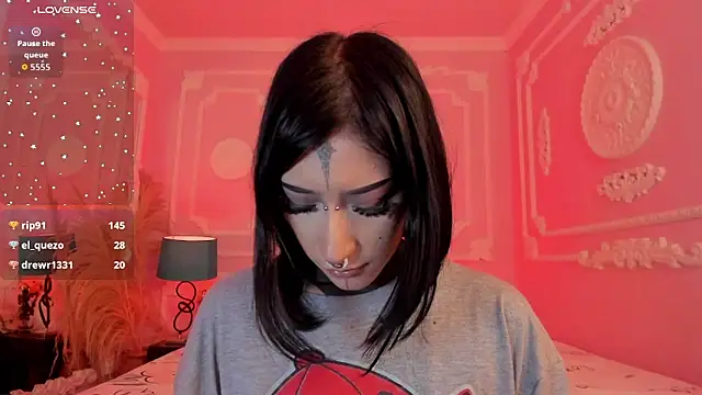 Kat_VonDe's Live XXX Chat