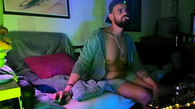 Guyst049 Webcam-Show