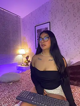 Laurent_Brm Live XXX Chat