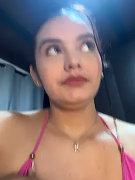 Melanyprada Chat XXX live