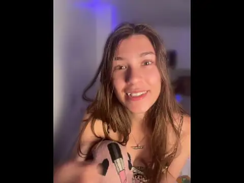 TheAliJonesX Show in webcam