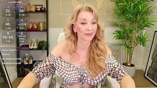 แชท XXX สดของ LadyLeea