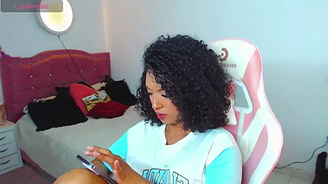 Tanedra_collingsn Webbikameraesitys