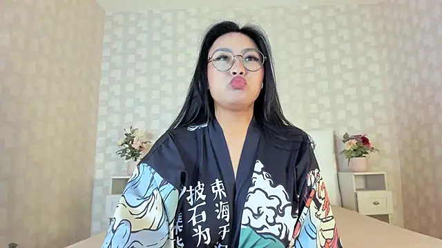 NatsumiHunのライブXXXチャット