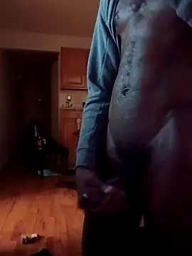 SkinnnyBlack webcam show