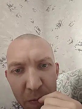 _uncle_Mitya-43_: διαδικτυακό σόου στην κάμερα