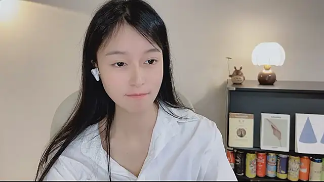 แชท XXX สดของ Onechestnut