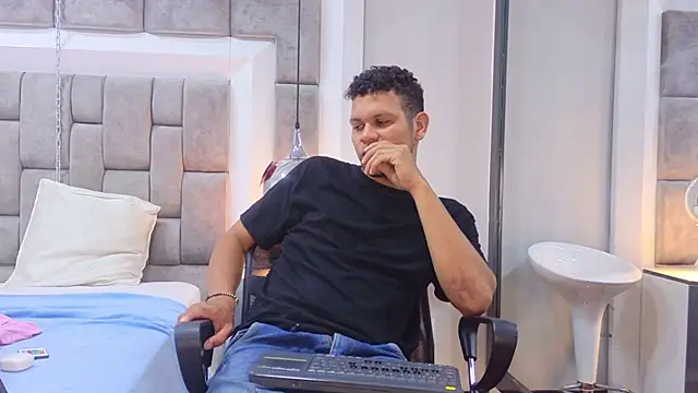 Živý XXX chat NohaBrooks