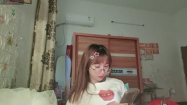 Lili_666のライブXXXチャット