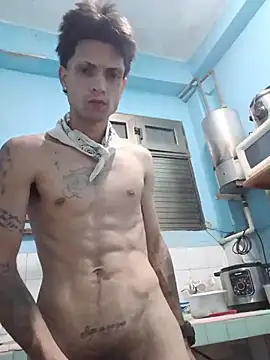 Show modela CubaxxxPeneGrande na web-kameri