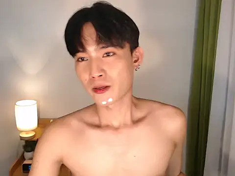 asian_dai Pertunjukan Webcam