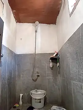 urnaughty_creamypie's Live XXX Chat