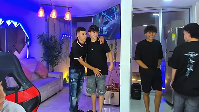 Houseofwarrios Pertunjukan Webcam