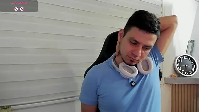 Rick_Adams Adlı Modelin Canlı XXX Sohbeti