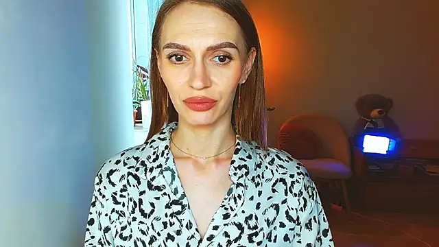 Lady_Sunshine_ Chat XXX in diretta