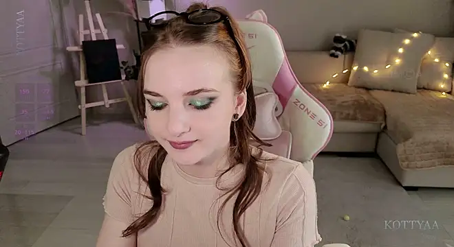 -Kottyaa-のライブXXXチャット