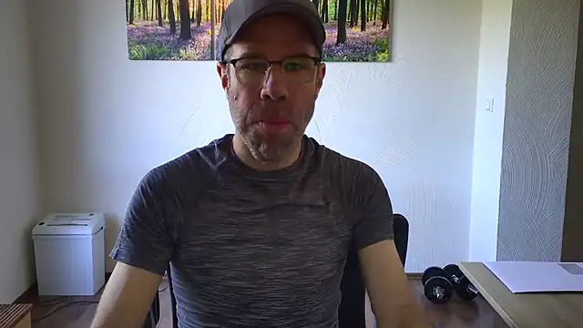 DaddyHarry_MatureStallion Pertunjukan Webcam