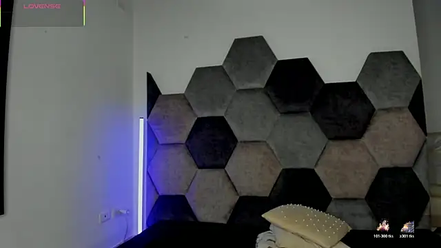 Latrellx7 Show Webcam