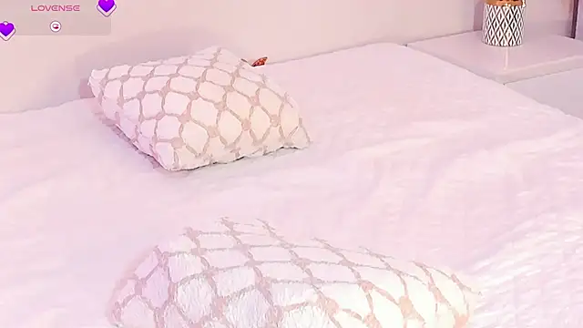 LiiaBloom: απευθείας συνομιλία ΧΧΧ