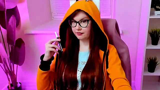 CarolGiggly: онлайн-секс-чат