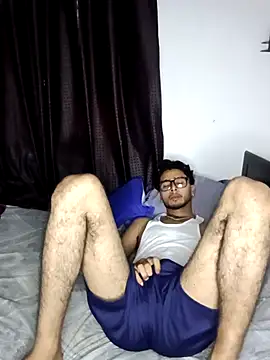 Pokazy przed kamerką – CoralN