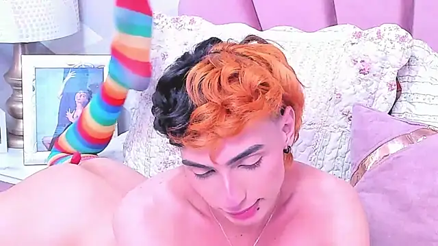 Show modela KylieMonnett na web-kameri