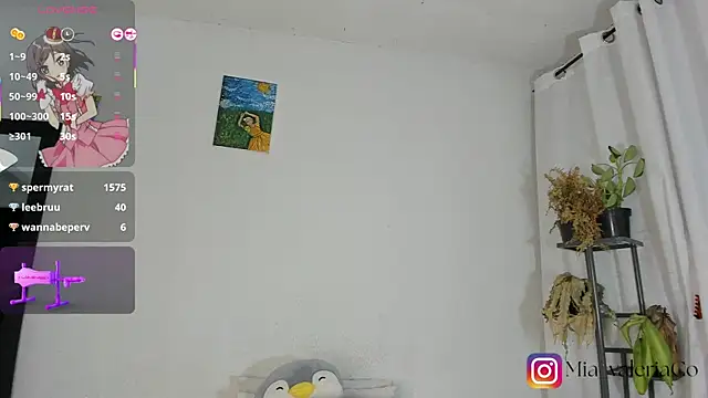 Mia-Valeria-'s Live XXX Chat