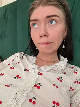 Lisaaa_Alisa – Naživo XXX chat