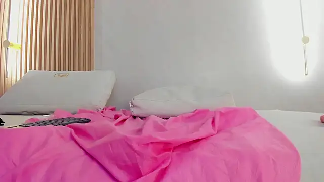 lua_rosse Chat XXX in diretta