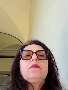 Miasexmilf: απευθείας συνομιλία ΧΧΧ