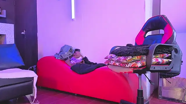 nova_salvatore: онлайн-секс-ча т