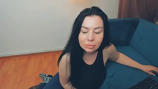 BrilliantGirll – Kamerová šou