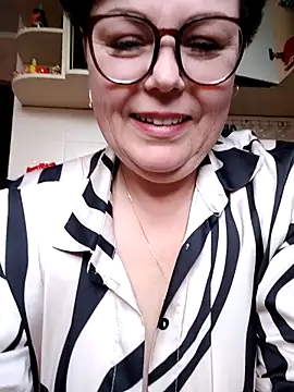 EllaLove2277: онлайн-секс-чат