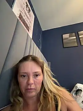 Sky25x's Webcam Show