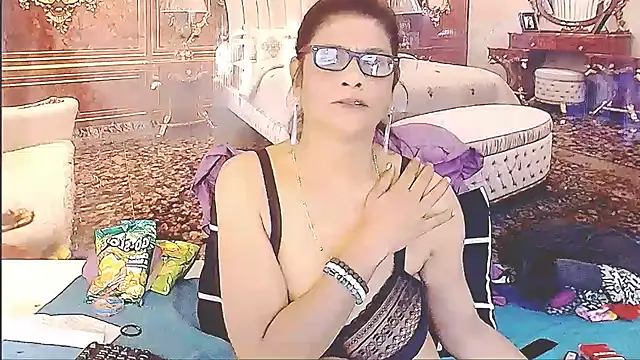 IndianAllure Obrolan Langsung XXX