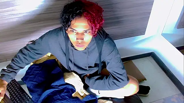 Pokazy przed kamerką – DaviidBuckx_