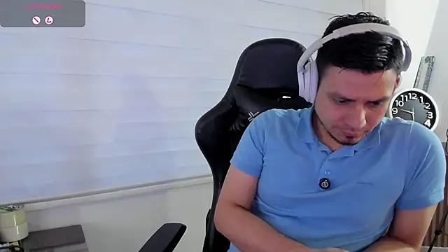 Онлайн чат XXX Rick_Adams