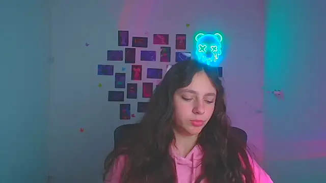 KissMeJuliaのライブXXXチャット