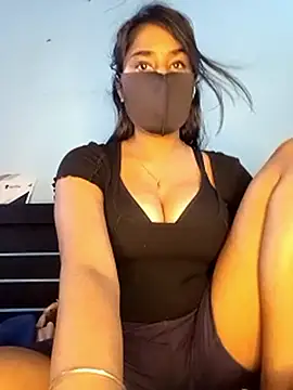 دردشة HotShanayaXO الجنسية المباشرة