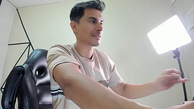 Mike_Conors – webcam-show