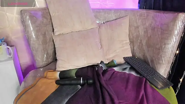 evelyn__rose1: онлайн-секс-чат