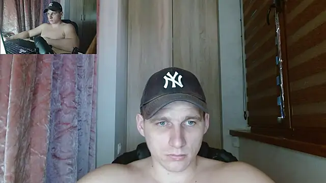 Show modela Poliglotjoe1 na web-kameri