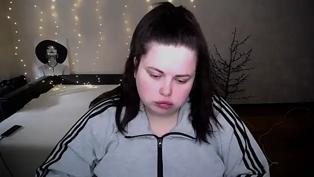 Czat XXX na żywo – Emily_Mo