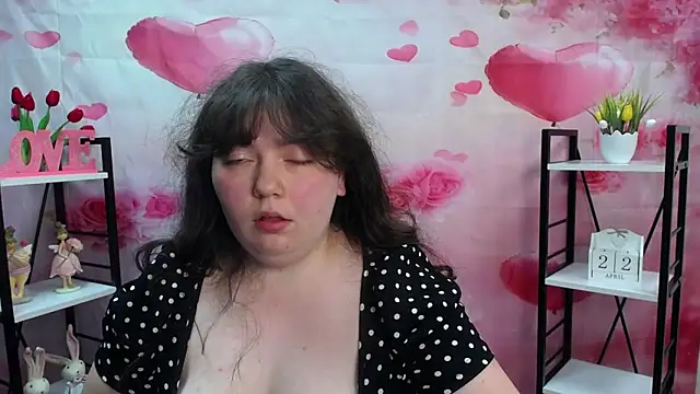 แชท XXX สดของ NeonilaLisova