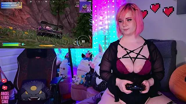 Angel-Lewd-Cake Adlı Modelin Web Kamerası Şovu