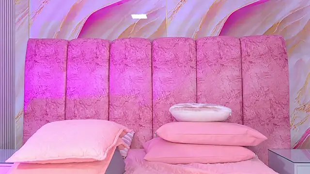 emmacurvy Chat XXX live