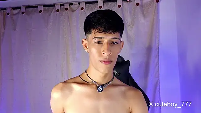 _Danny777 – Naživo XXX chat