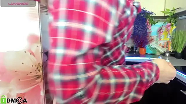 TayanaJons Chat XXX in diretta