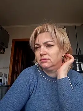 SylvieGold453 – Kamerová šou