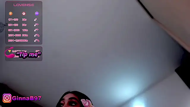 GinnaBoltonのライブXXXチャット